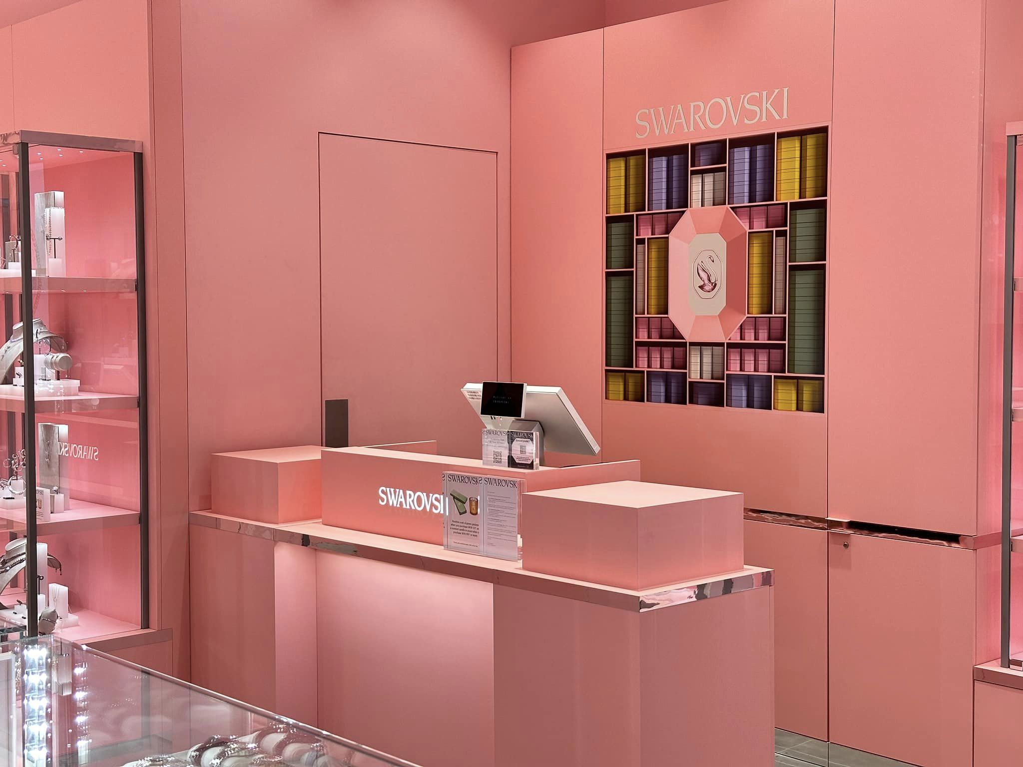 Queensbay Mall It's All Happening Here!